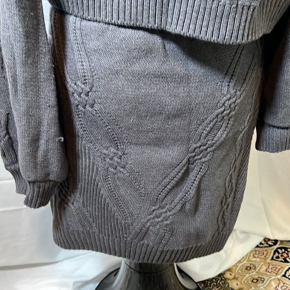 Maeve Knit Sweater and Skirt Size Large - Picture 5 of 5